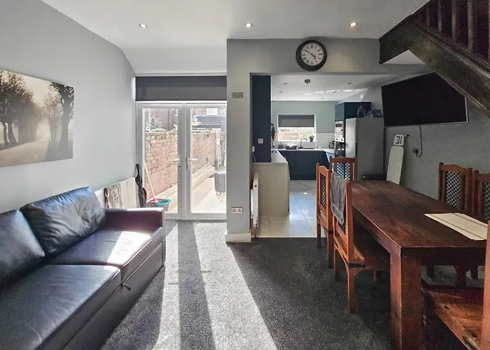 Selvedge Hideout 5Min To City With Street Parking